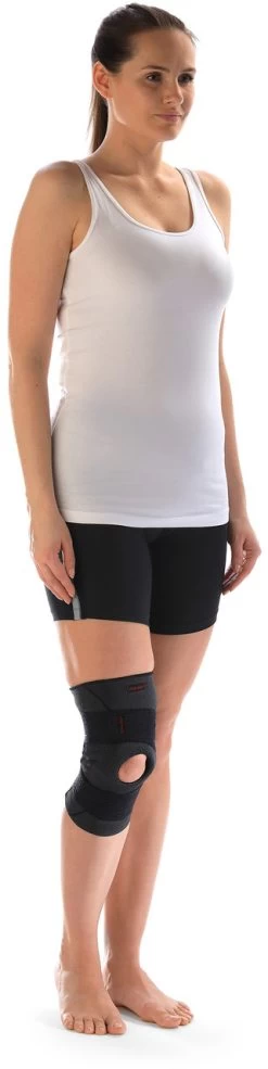 DonJoy StrapiLax Knee Support 5 DonJoy StrapiLax Knee Support -Sports Equipment Store donjoy strapilax knee support female 82313 84449.1698772988